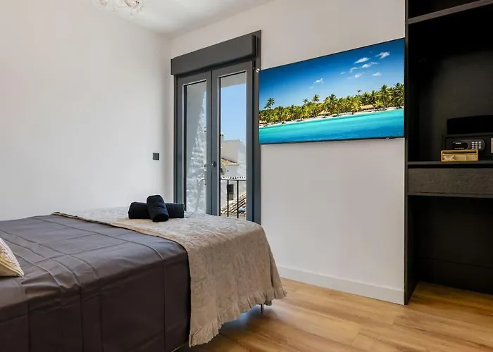 6 Luxury Sea View Puerto Banus Apartment