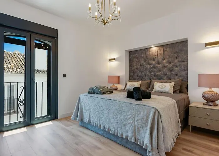 6 Luxury Sea View Puerto Banus Apartment *